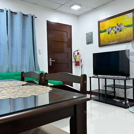 Hrs Apartelle Talisay  Esterno foto