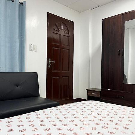 Hrs Apartelle Talisay  Esterno foto